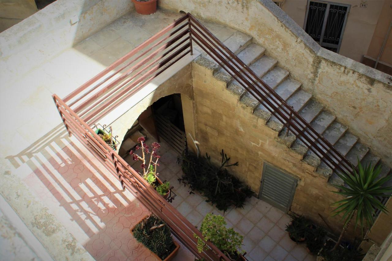 Dimora Vico Dei Nohi Bed & Breakfast Lecce Exterior foto